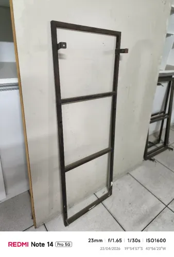 Armação de ferro para banner ou placa 