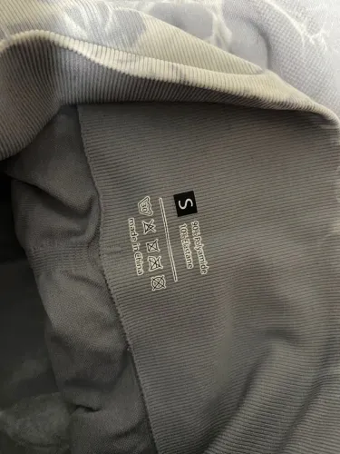 Conjunto de academia, Legging empina bumbum