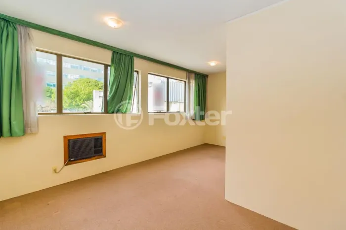Sala / Conjunto Comercial à venda Rua General Neto, Floresta - Porto Alegre