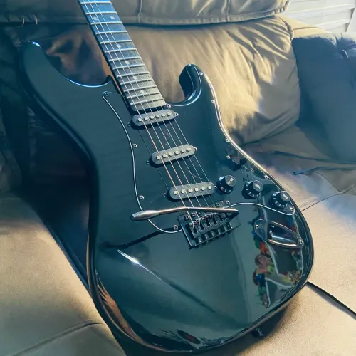 GUITARRA TAGIMA TW 500 Stratocaster