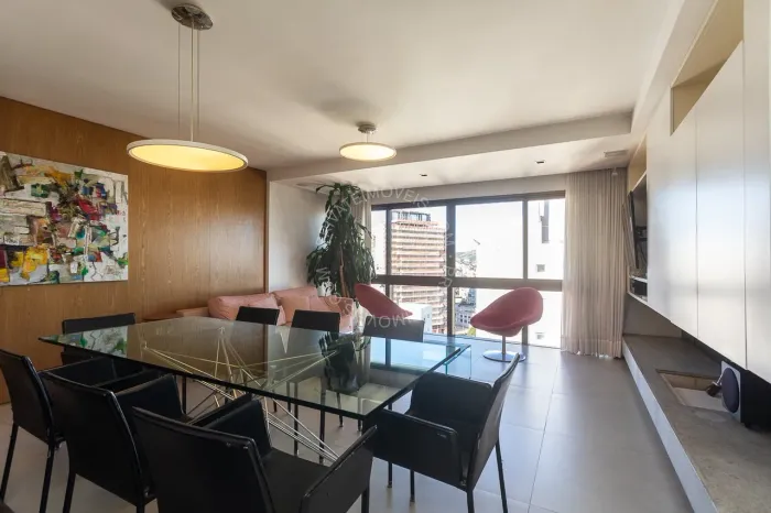 Apartamento mobiliado para alugar no Petrópolis com 3 quartos (1 suíte)