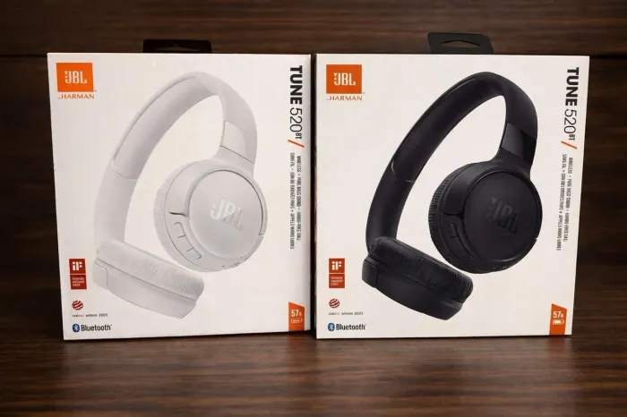 Fone Bluetooth headset jbl tune 520bt - novo