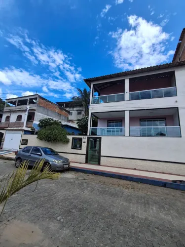 ALUGO CASA 3Q, GARAGEM E QUINTAL, VILA VELHA.