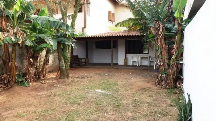 CASA ALUGUEL RIO VERMELHO