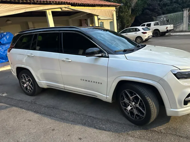 Jeep Commander Overland T270 1.3 TB Flex AUT 2022
