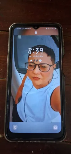 Vendo um celular da Samsung