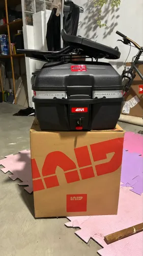 Baú GIVI 27L