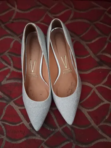 Sapato semi novo