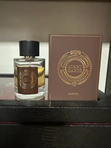Perfume Avant Garde (ctt Prada L?homme)