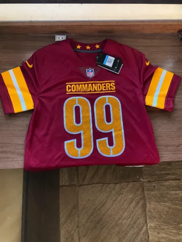 Camisa Washington Commanders Chase Young Nike Nfl Bordô