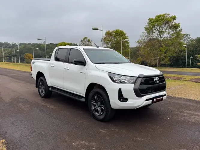 Toyota Hilux CD SR 4X4 2.8 TDI Diesel Aut. 2022