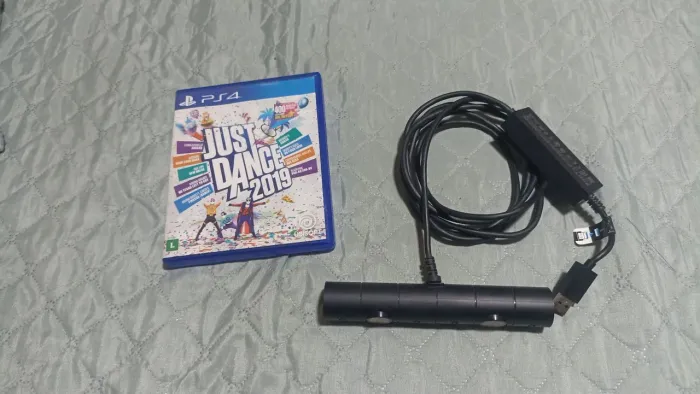 Câmera ps4 + jogo Just dance