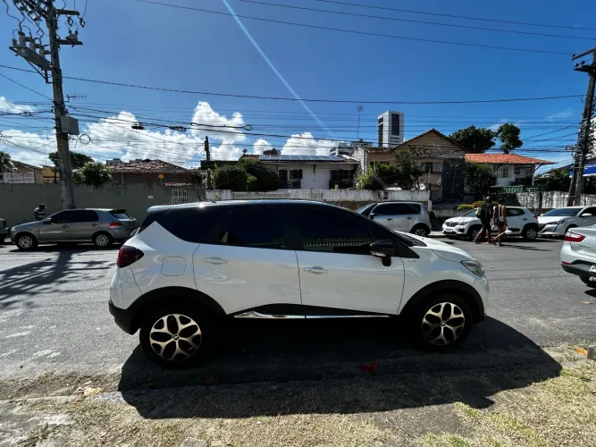 Renault Captur Intense Bose 1.6 16V Flex 5P AUT 2021