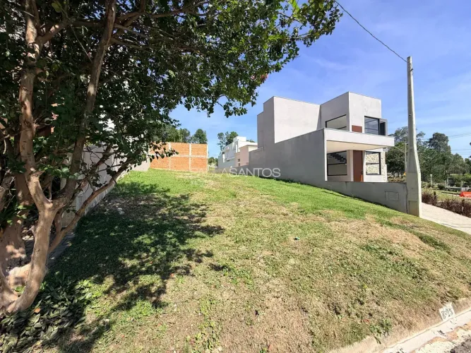 Terreno à venda, com 300 metros, no Condomínio Renascence, Sorocaba, SP
