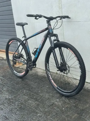 Bicicleta aro 29 alumínio quadro 19 da gts com nota 