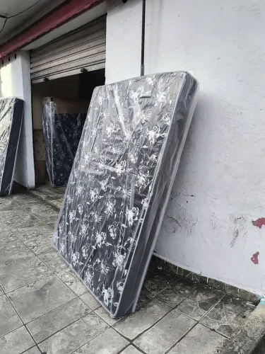 Colchão de casal com 20 cm