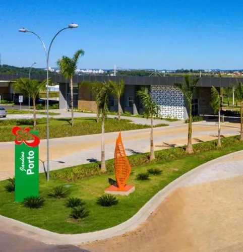 Dois Agios De Dois Lotes Juntos No Jardins Porto