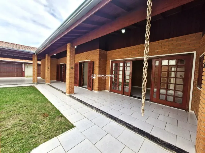 Casa térrea para venda e aluguel no Parque São Lourenço em Indaiatuba-SP