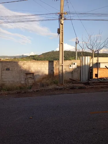 Área à venda, 300 m² por R$ 130.000,00 - Robert Kenndy - Itatiaiuçu/MG