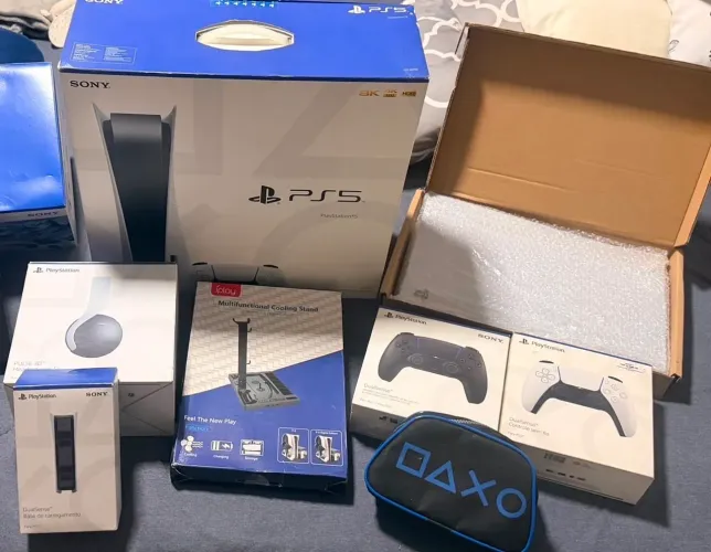 vendo ps5 completo muito pouco uso, com caixas originais.