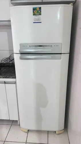 Vende-se Geladeira Eletrolux Modelo DF-48 - Usada