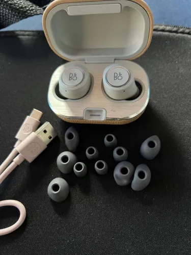 Bang & Olufsen E8 2.0 Wireless Natural Headphones