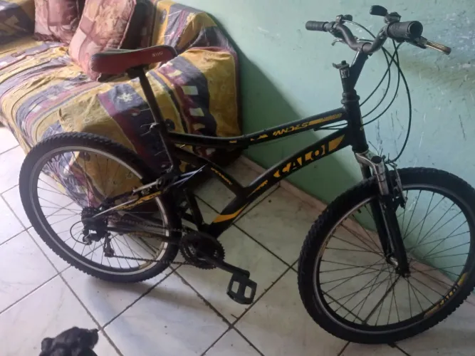 Bicicleta Caloi em ótimo estado