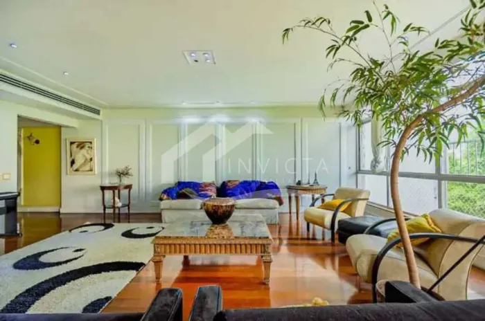 Oportunidade em Ipanema! Apartamento Semi-Luxo com 3 Suítes, 280 m² e 3 Vagas