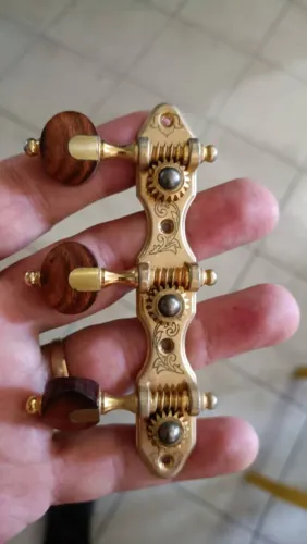 Tarrachas para violão VS Tuners