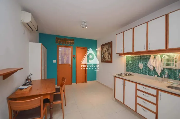 Sala comercial, 25 mts, vista para o Cristo Redentor, 1 vaga de garagem, em Ipanema.