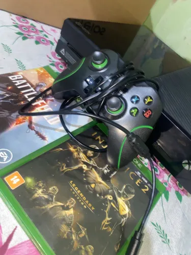Xbox one Fat ( em ótimo estado )