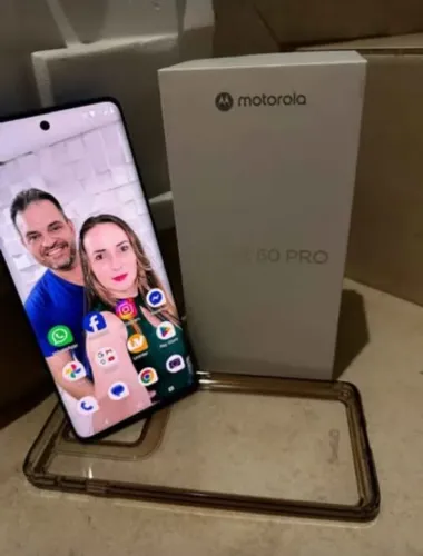 Vendo celular MOTO EDGE 60 PRO novíssimo