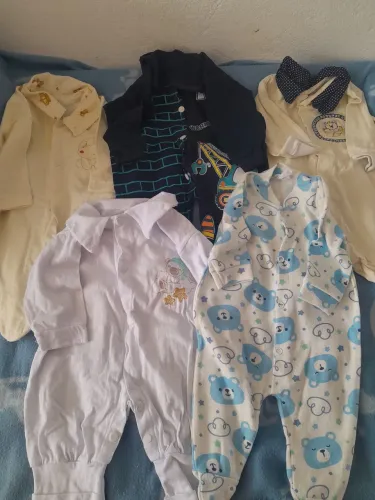 Lotes de macacão infantil