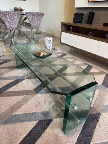 ?Mesa de centro em vidro