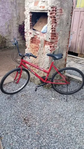 Bicicleta aro 26 com marcha