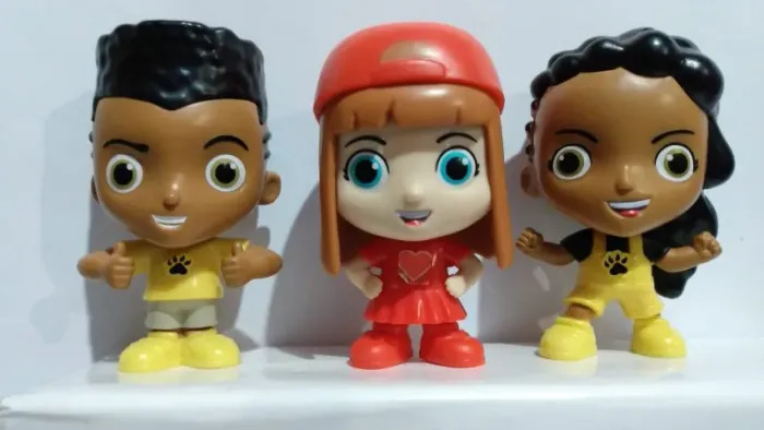 Lote de brinquedos coleção Luccas neto Burger King Lucas neto Leia descrição