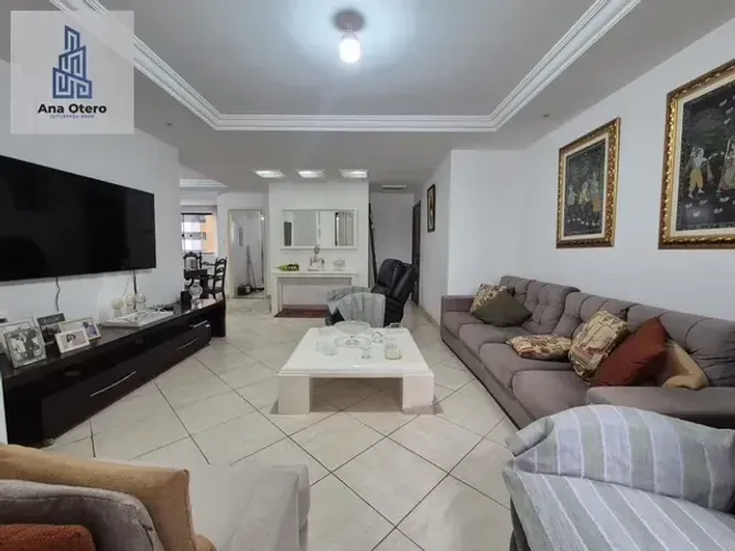 Vendo apartamento 4/4 com 158m2 no melhor do Caminho das Árvores!