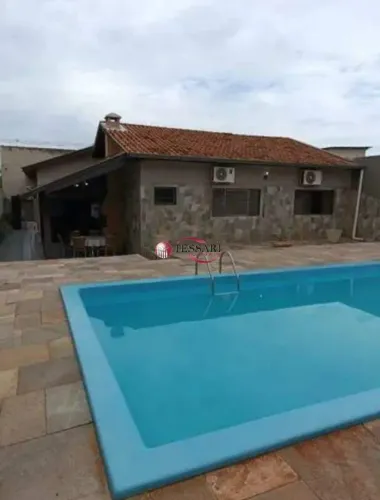 Casa para alugar no Bairro Mançor Daud MOBILIADA com 3 dormitórios, área de churrasqueira