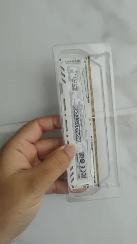 Memória RAM DDR4 4G com dissipador de calor