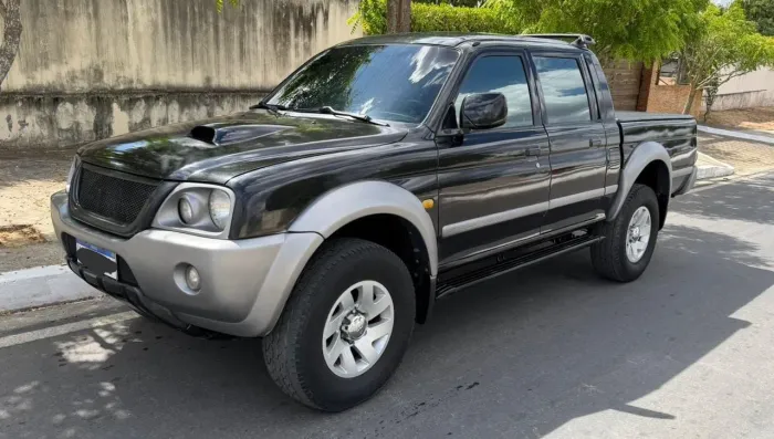 Mitsubishi L200 Sport HPE 2.5 4X4 CD DTI Dies. Mec. 2005