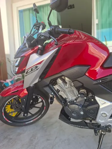 CB 300F Twister CBS 25/26