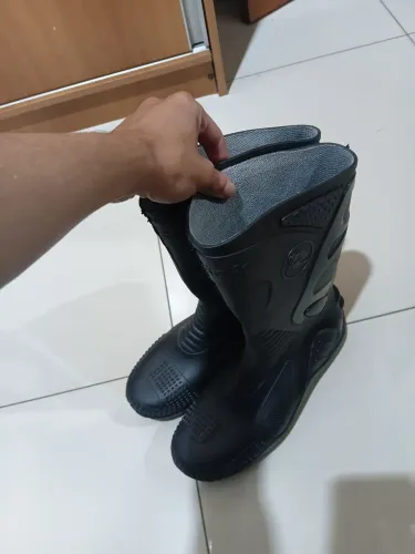 Bota PVC, cano alto para moto, tamanho 42