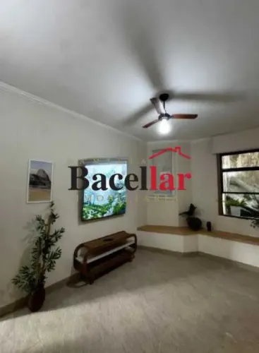 Apartamento : / Residencial / Urca