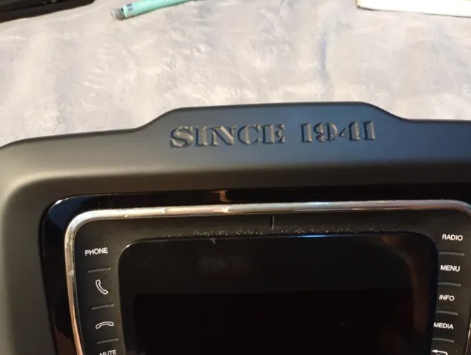 Rádio original jeep Renegade 