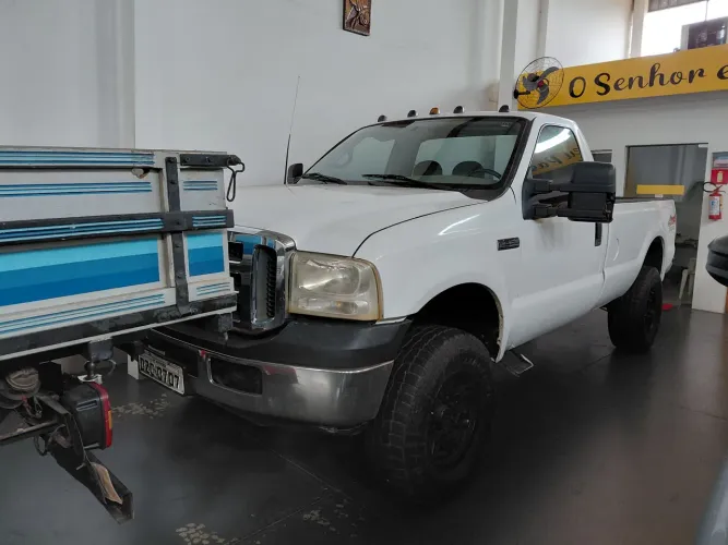 Ford F-250 XLT 3.9 4X2 Diesel TB 2011