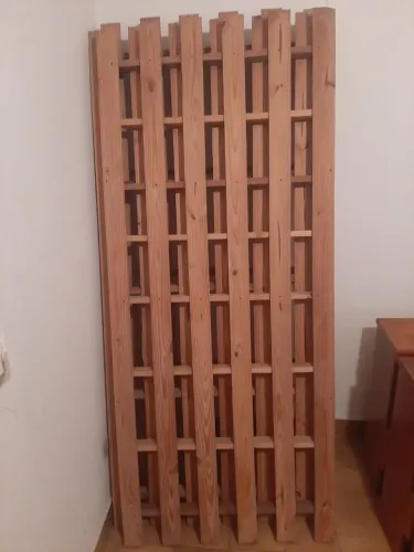 Cama antiga de Solteiro com Baú