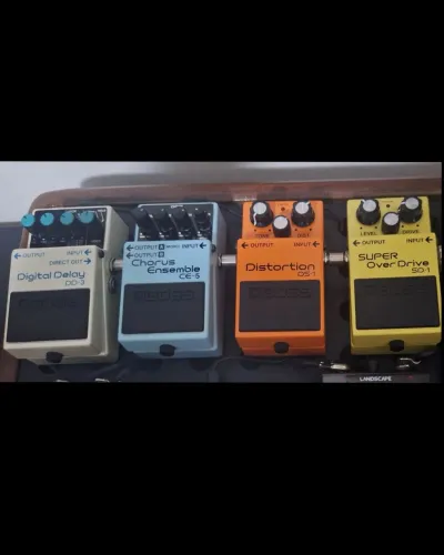 Pedais Boss - Digital Delay, Chorus Essemble, Distortion e Super Overdrive - Aceito Trocas
