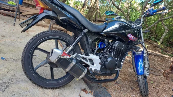 Honda Fan com motor da Twister 250 cadastrada 