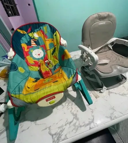 kit 2 cadeira de balanço+alimentação fisher price e cosco infantil/bebê