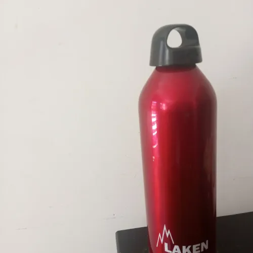 Garrafa de água em alumínio 